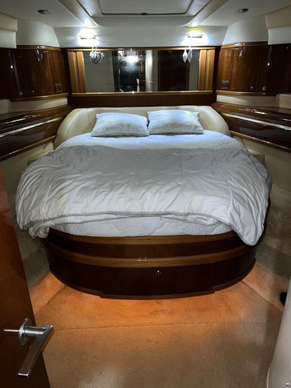 Sealine T 52