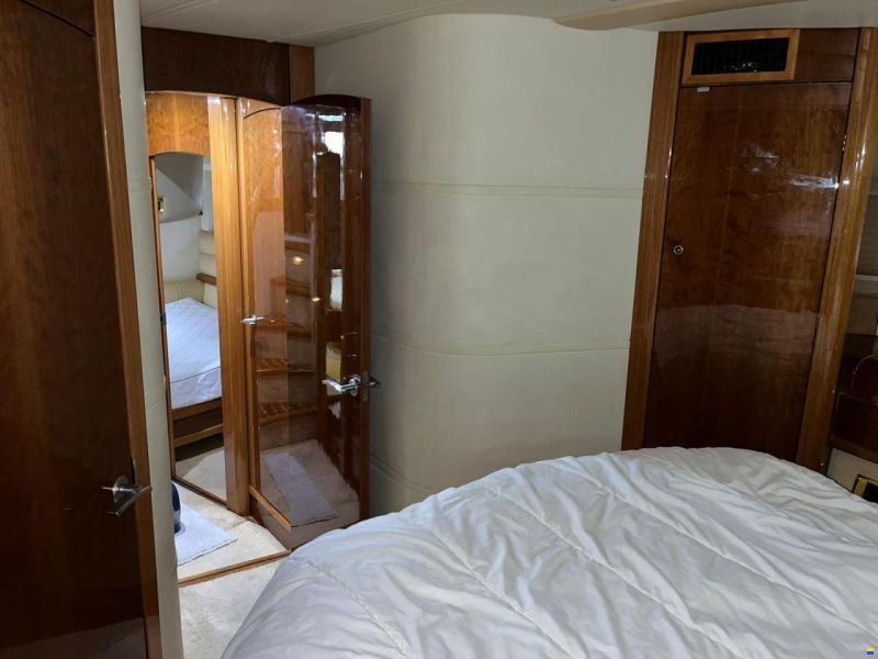 Sealine T 52