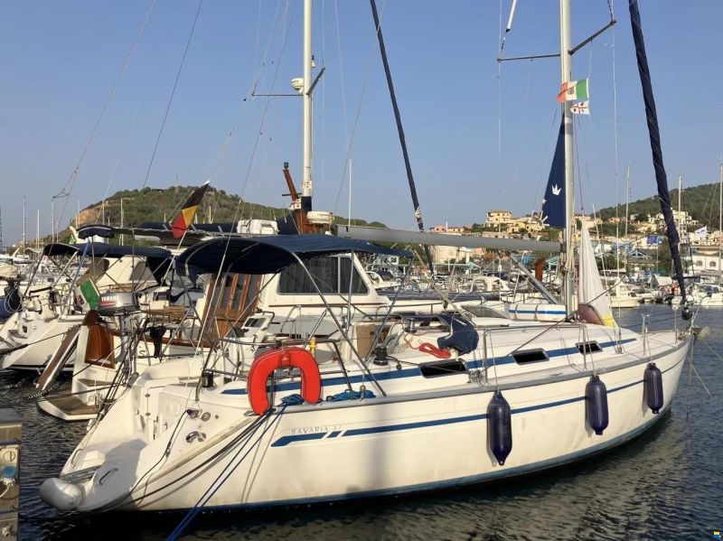 Bavaria 37