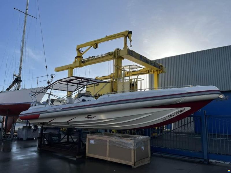 Technohull seaDNA999