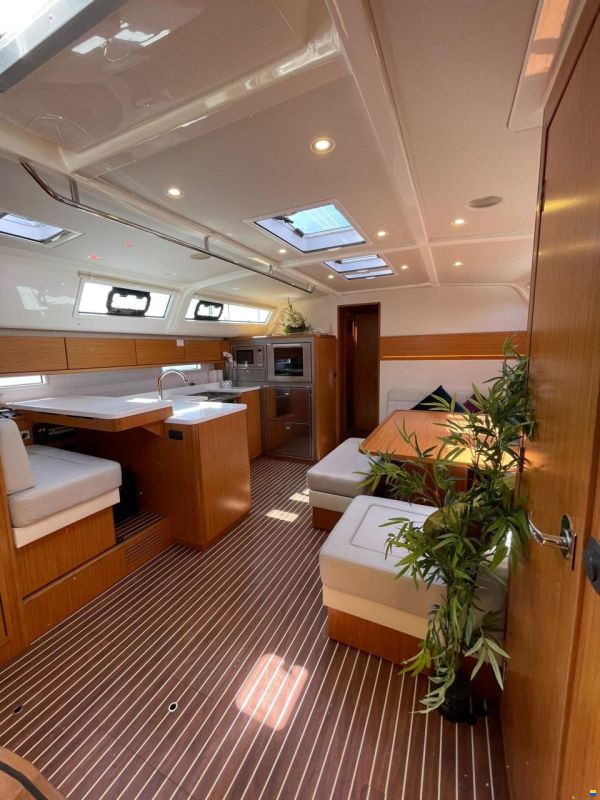 Bavaria Cruiser 51