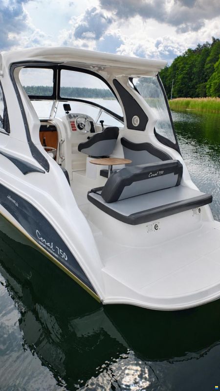 Coral 750 Hard Top