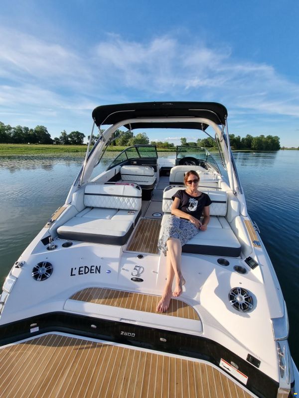 Regal 2800