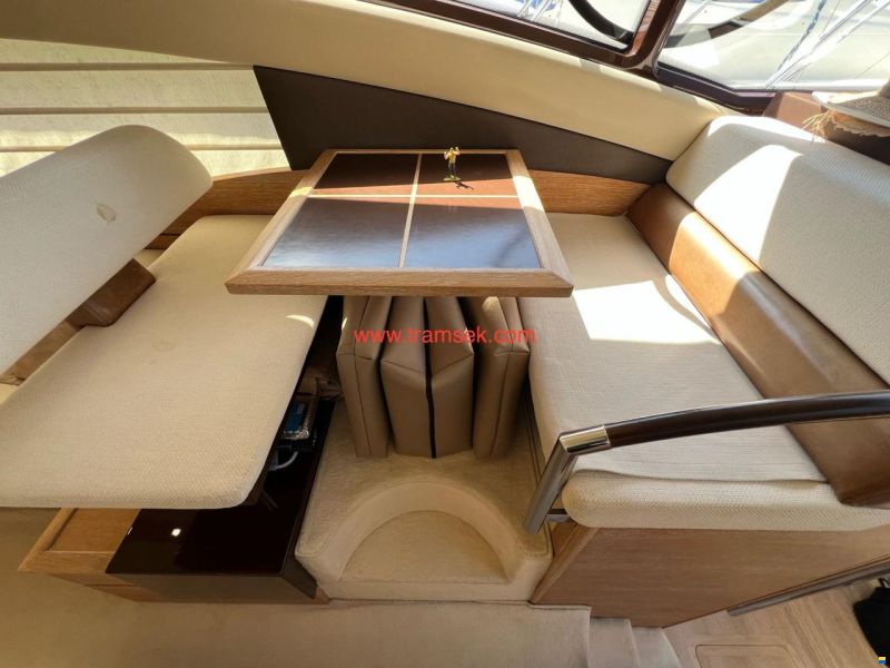 Azimut 47