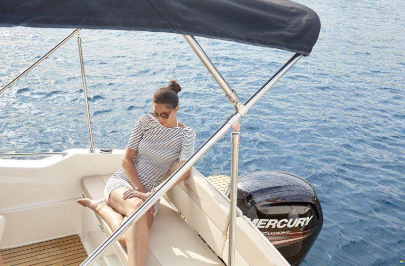 Quicksilver ACTIV 555 CABIN