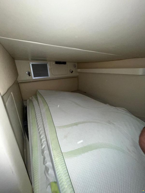 Bayliner 325