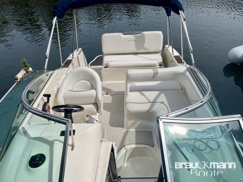 Sea Ray 255 DAE