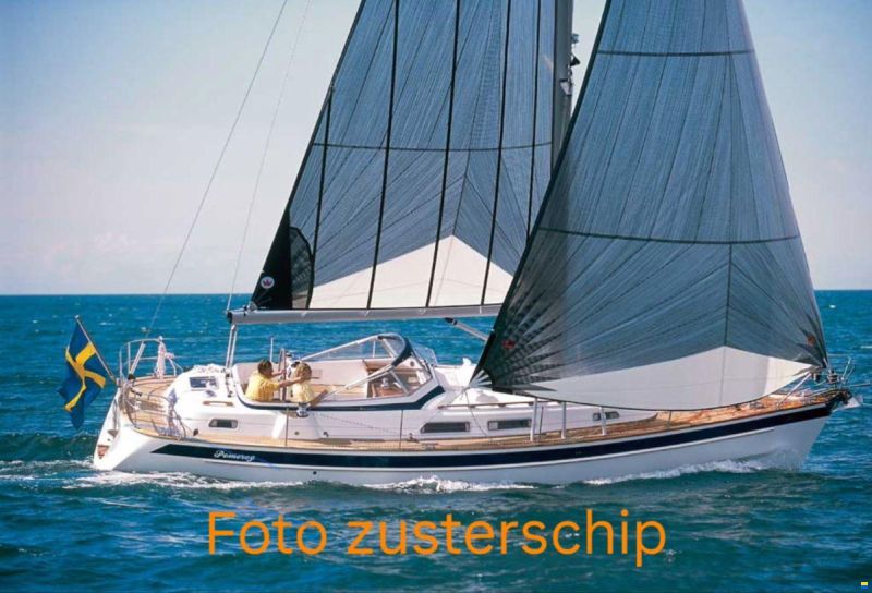 Hallberg-Rassy 37