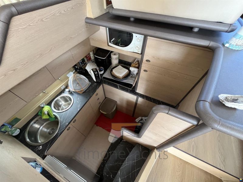 Ferretti 530