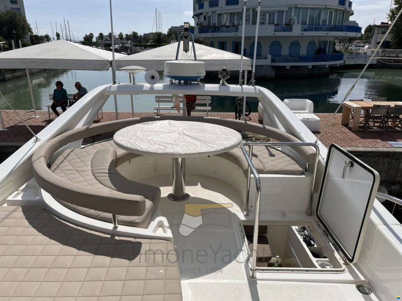 Ferretti 530