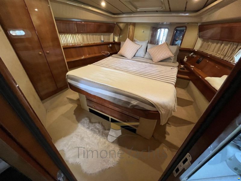 Ferretti 530