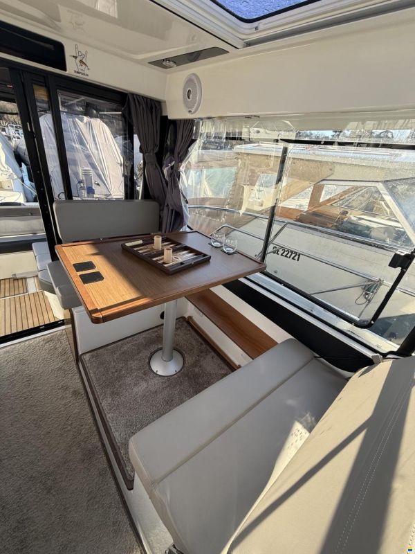 Jeanneau MERRY FISHER 895