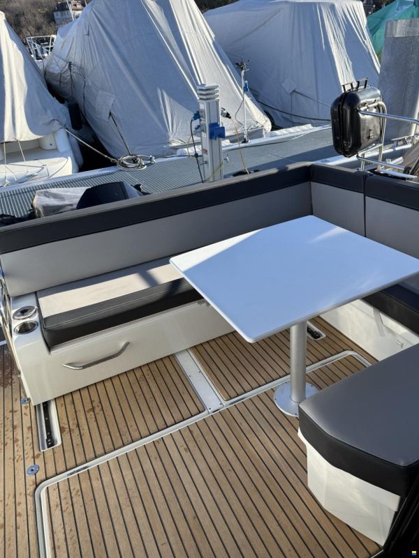 Jeanneau MERRY FISHER 895