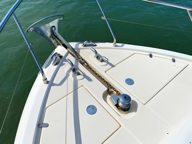 Ferretti 550