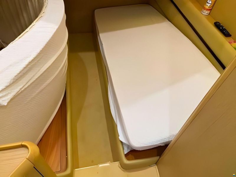 Ferretti 550