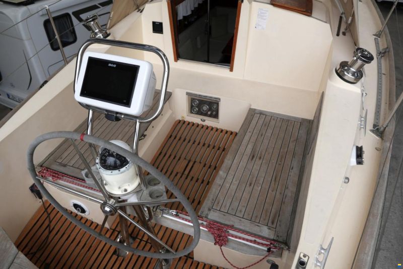 Camper & Nicholsons 35
