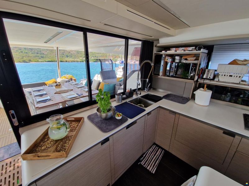 Fountaine Pajot Alegria 67