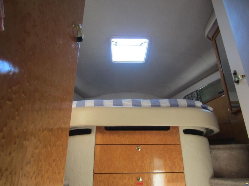 Sea Ray 400 Sedan Bridge
