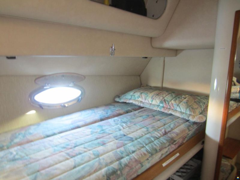 Sea Ray 400 Sedan Bridge