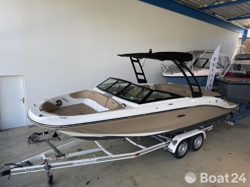 Sea Ray SPX 210