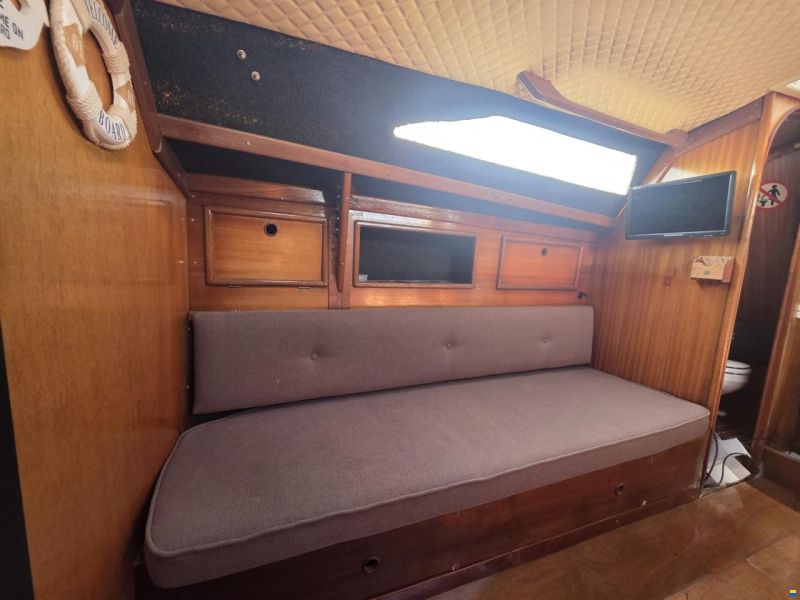 Bavaria 760 cruiser