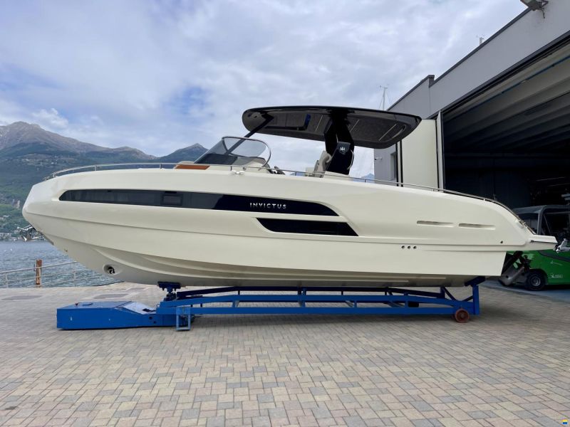 Invictus 320 GT NUOVA in