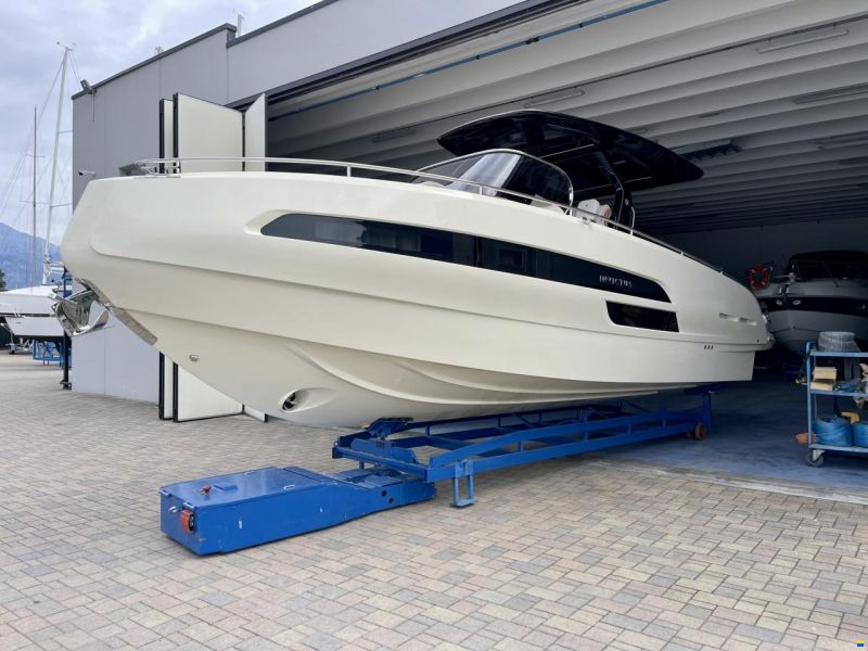 Invictus 320 GT NUOVA in