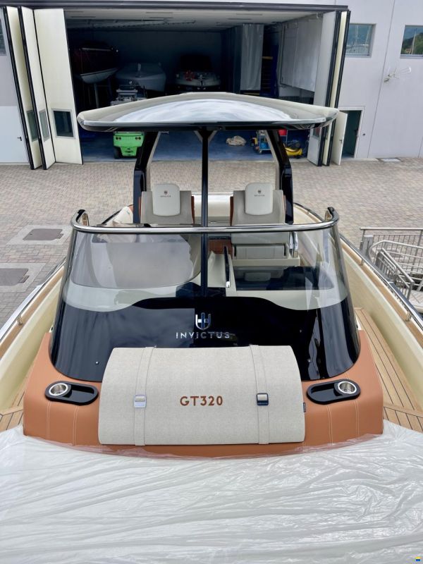 Invictus 320 GT NUOVA in