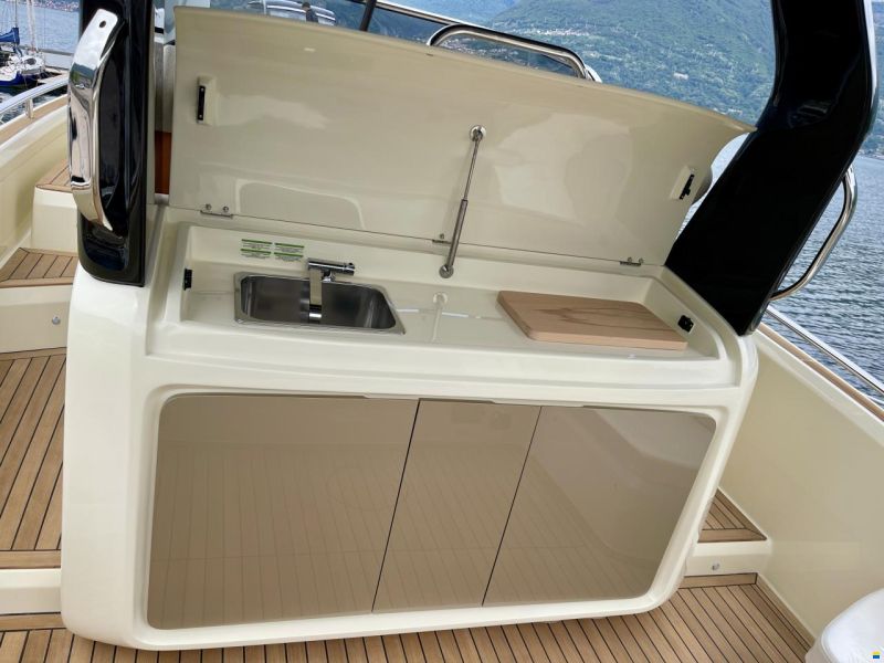 Invictus 320 GT NUOVA in