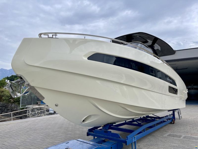 Invictus 320 GT NUOVA in