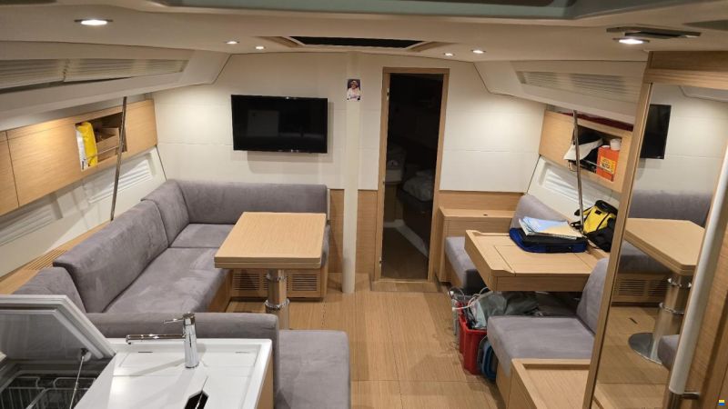 Grand Soleil Long Cruise 42