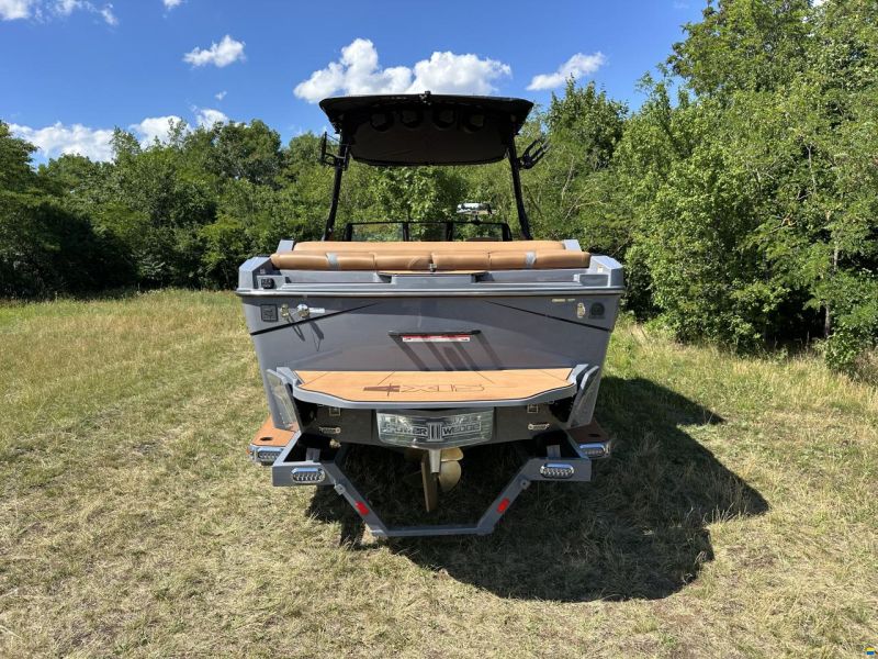 Axis T235