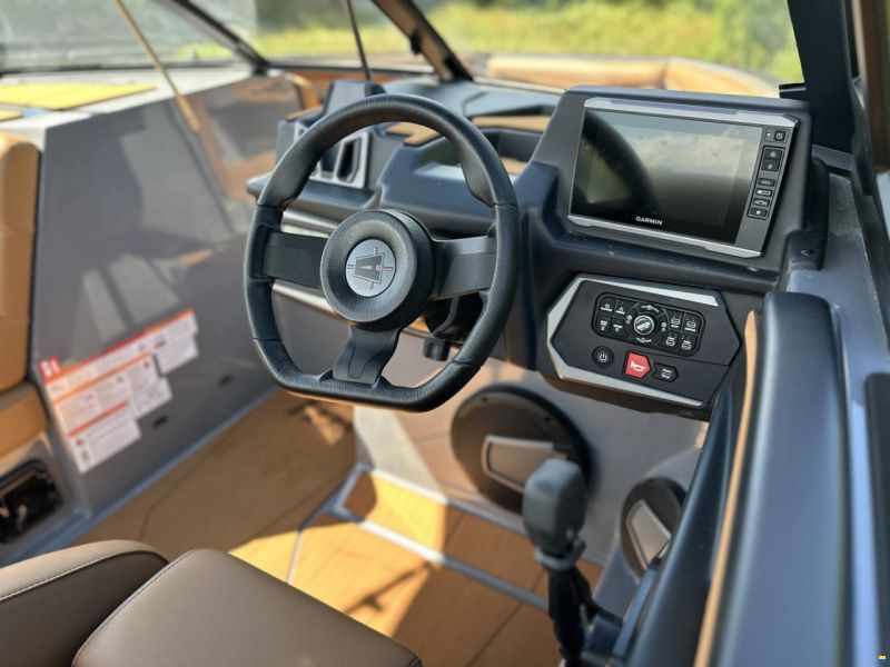Axis T235