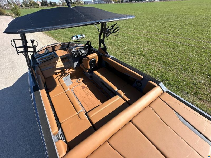 Axis T235