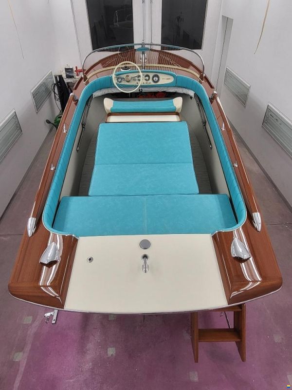 Riva Junior