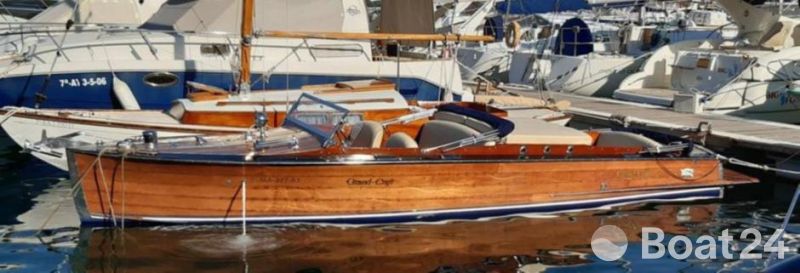 Grand Craft 24' Classic Runabout