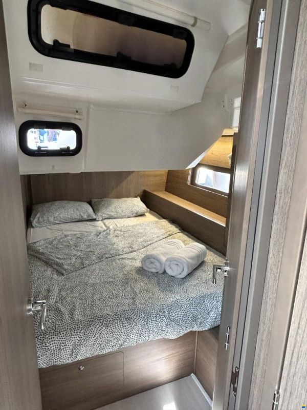 Beneteau Oceanis 47