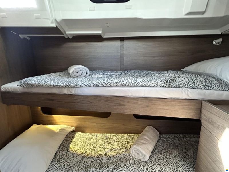 Beneteau Oceanis 47