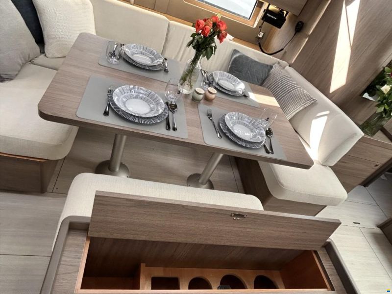 Beneteau Oceanis 47