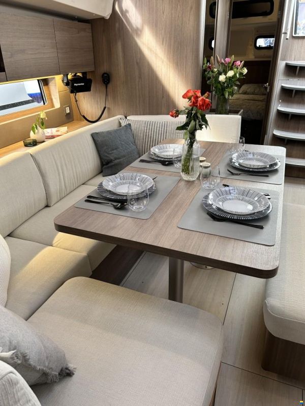 Beneteau Oceanis 47