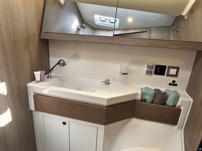 Beneteau Oceanis 47