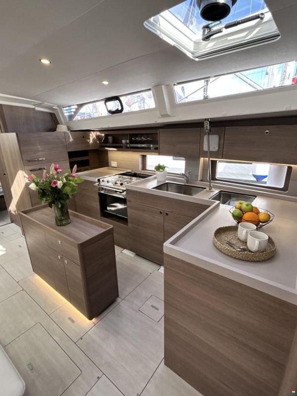 Beneteau Oceanis 52