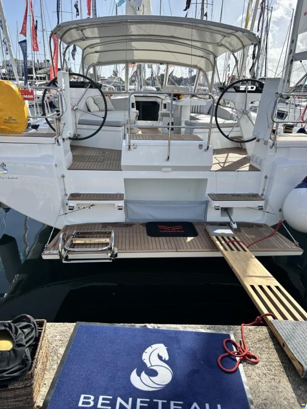 Beneteau Oceanis 52