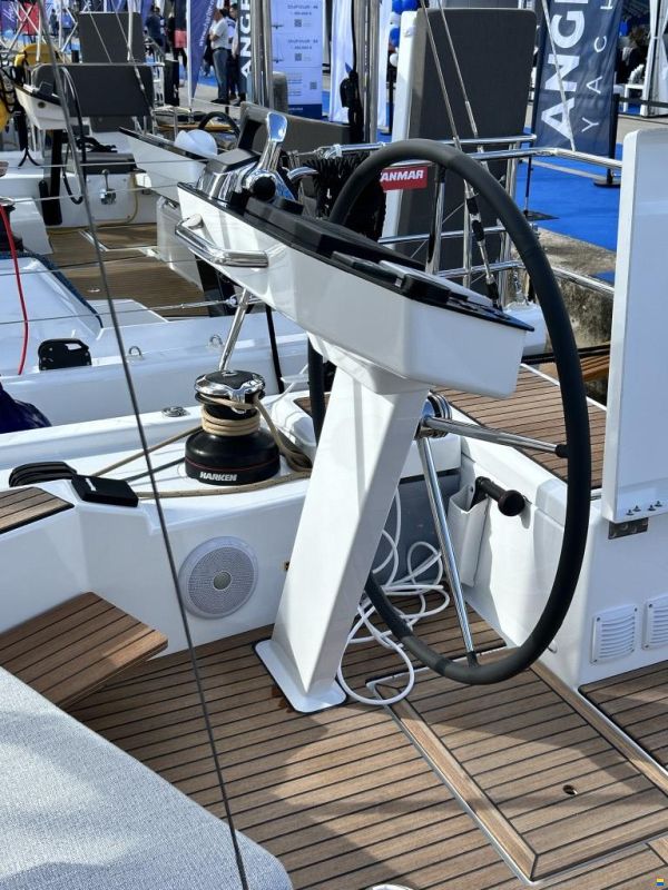 Beneteau Oceanis 52