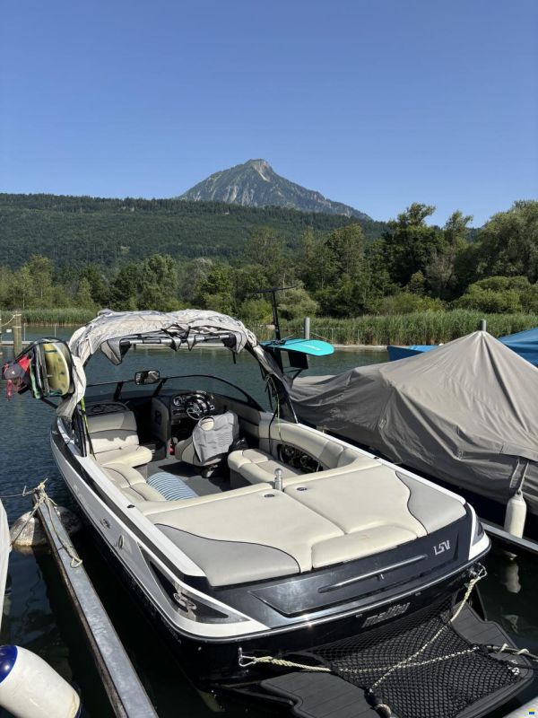 Malibu 247 LSV