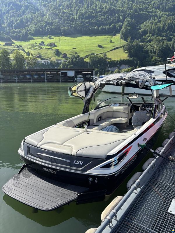 Malibu 247 LSV