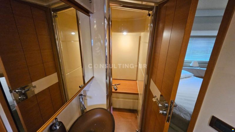 Azimut 60 Fly