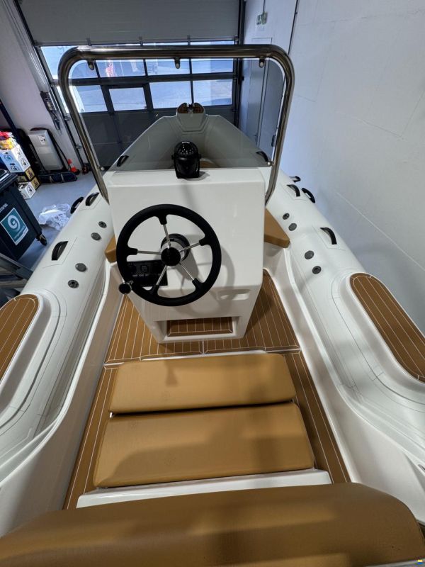 Lariba 660 Luxury