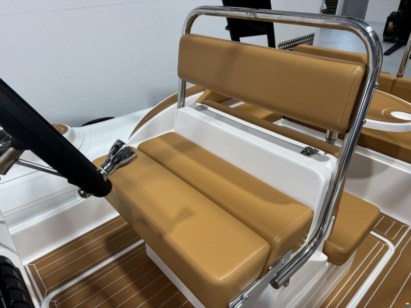 Lariba 660 Luxury