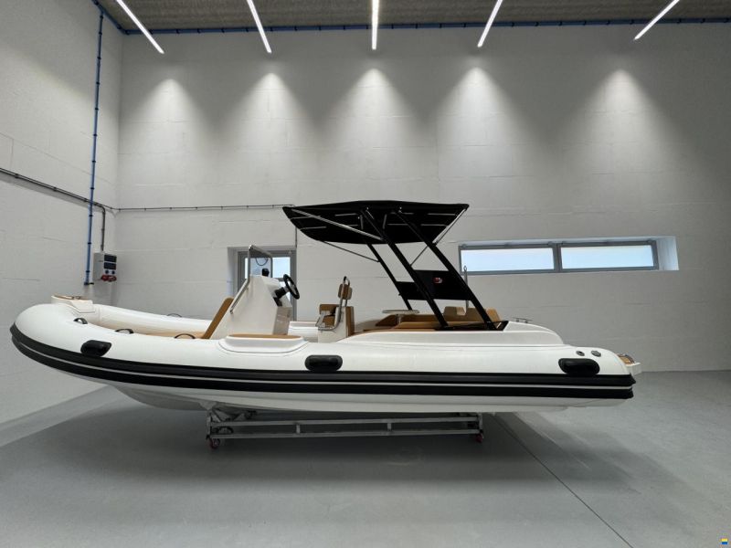 Lariba 660 Luxury